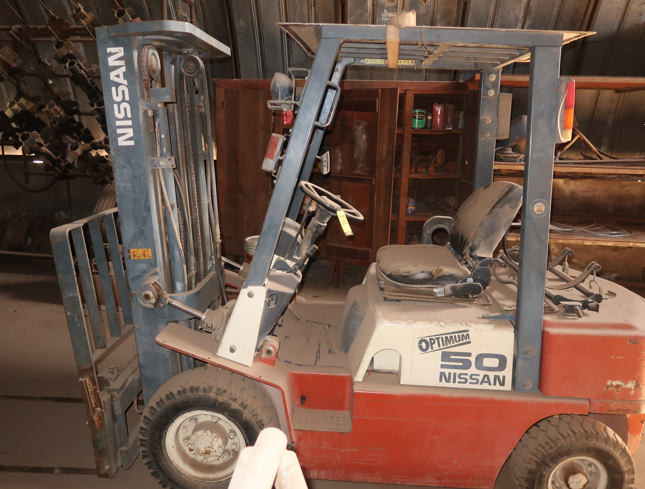 NISSAN OPTIMUM 50 FORKLIFT 5000 SIDE SHIFT TRI MAST PNEUMATIC TIRE