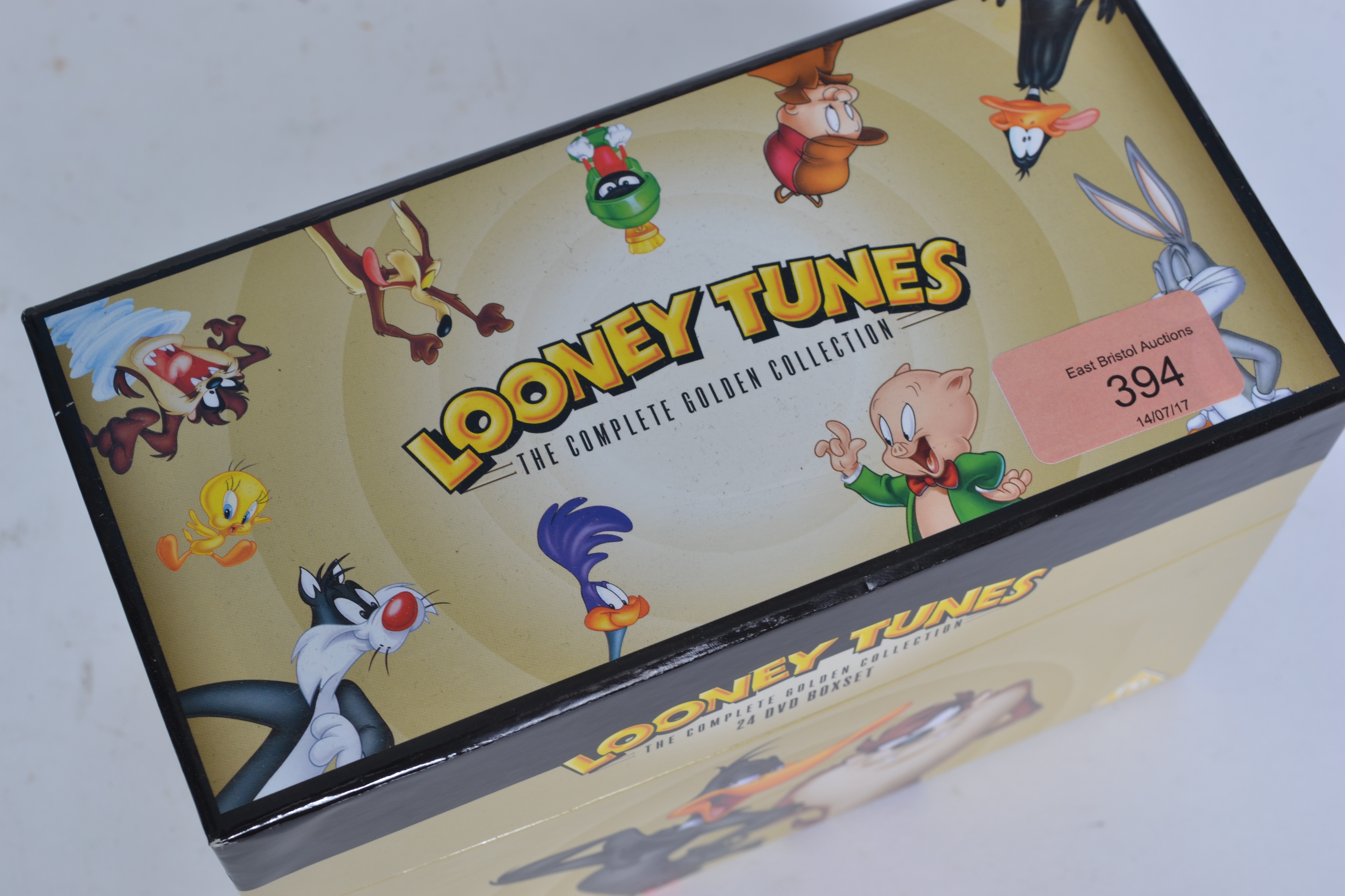 A Looney Tunes Complete Golden Collection 24 DVD Box Set Appears