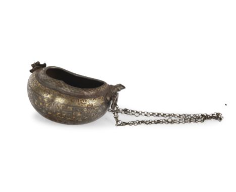Bettelschale (Kashkul) Typische Form des Coco de Mer Mit monumentaler Koraninschrift in Thuluth Persisch/Osmanisch18./19. Jah