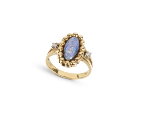 RingMondstein2 kleinen Brillanten18kt Gelbgold gemarkt, MeistermarkeRW 56Gewicht 7,7 g