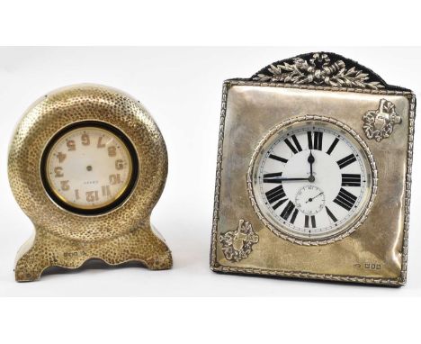 WILLIAM COMYNS &amp; SONS; an Edward VII Goliath pocket watch, the white enamel dial set with Roman numerals and subsidiary s