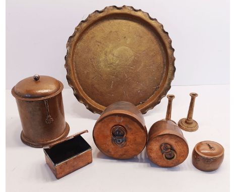 A SELECTION OF VINTAGE COPPER &amp; BRASS ITEMS