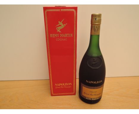 A bottle of Remy Martin Cognac, Napoleon Grande Fine Champagne, no strength or capacity stated, 0.7L to base of glass bottle,