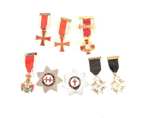 Masonic interest - a silver gilt and white enamel Knights Templar cross, RS, Birmingham 1908, on black ribbon, bar stamped Sp