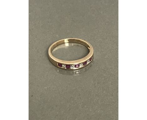 9ct RUBY & DIAMOND 1/2 ETERNITY RING (SIZE R)