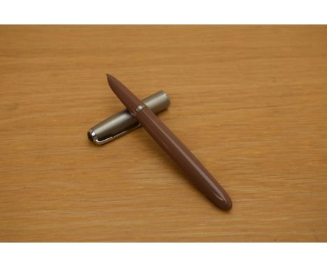 A Parker 51 MKII Demi aerometric fill fountain pen in cocoa with lustraloy cap.