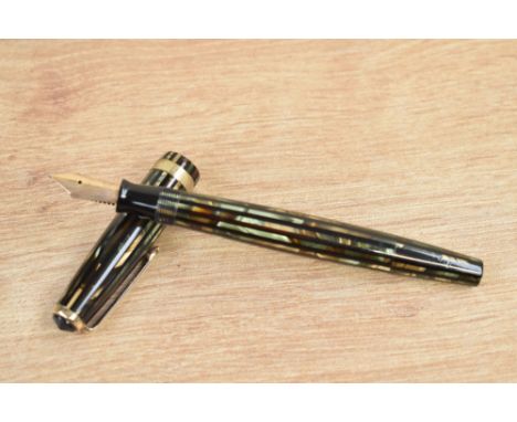 A Parker Duofold Streamline button fill fountain pen in green and brown striated pattern with single gold band to the cap hav