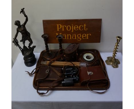 LOT OF VINTAGE COLLECTABLESincluding a leather Gladstone bag, Kodak folding cameras with leather cases, a Rabone wooden foldi