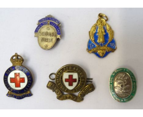 1960s 'GLASGOW TRANSPORT 35 YEARS' SILVER GILT AND ENAMEL MEDALLondon 1966, two 1970s silver Scottish nursing badges, both en