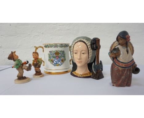 1953 QUEEN ELIZABETH II CORONATION MEMENTO LOVING CUPSpecially Designed by F.G.Clay for Hammersley Bone China, 15cm high; Roy