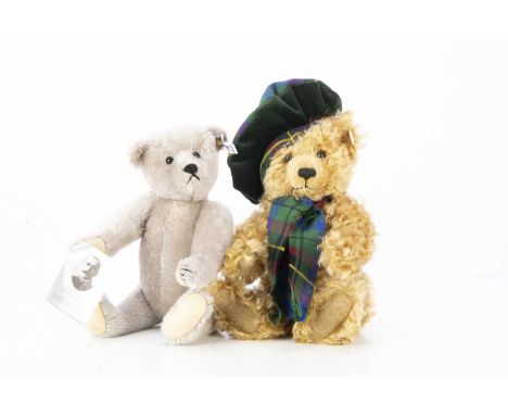 Two Steiff limited edition Teddy Bears, comprising of a Richard Steiff to commemorate the 80th birthday of the teddy bear, wi