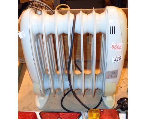 800w electric heater  CONDITION REPORT: All electrical items in this lot have been PAT tested for safety and have passed. Thi