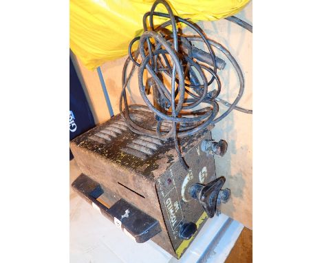 Topweld 140 welding machine  CONDITION REPORT: All electrical items in this lot have been PAT tested for safety and have pass