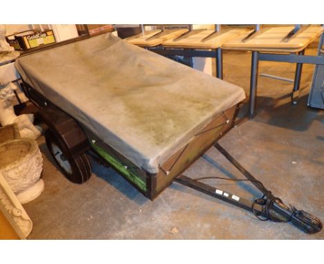 5 x 3ft car trailer with canvas cover and light bar with electric lawn mower 