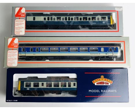 3x Assorted DMU Cars - Boxed - Offered for Spares Only. P&amp;P Group 2 (£18+VAT for the first lot and £2+VAT for subsequent 