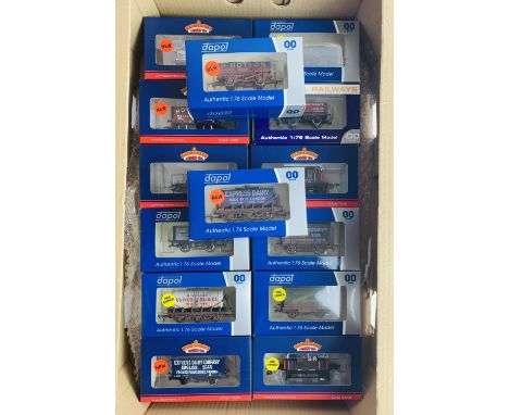 14x Bachmann &amp; Dapol OO Gauge Assorted Freight Wagons - All Mint &amp; Boxed. P&amp;P Group 3 (£25+VAT for the first lot 