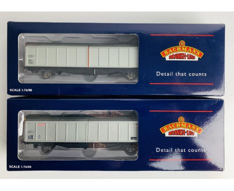 2x Bachmann VGA Sliding Wall Wagons - Fitted with P4 Wheel Sets - Boxed. P&amp;P Group 2 (£18+VAT for the first lot and £2+VA