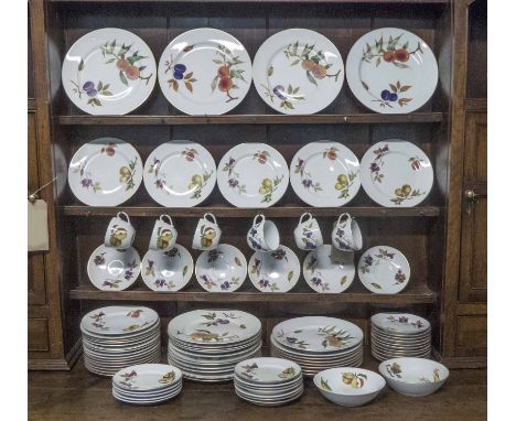 ROYAL WORCESTER 'EVESHAM' DINNERWARES, including twenty two plates. (88 pieces) (packaging not included)