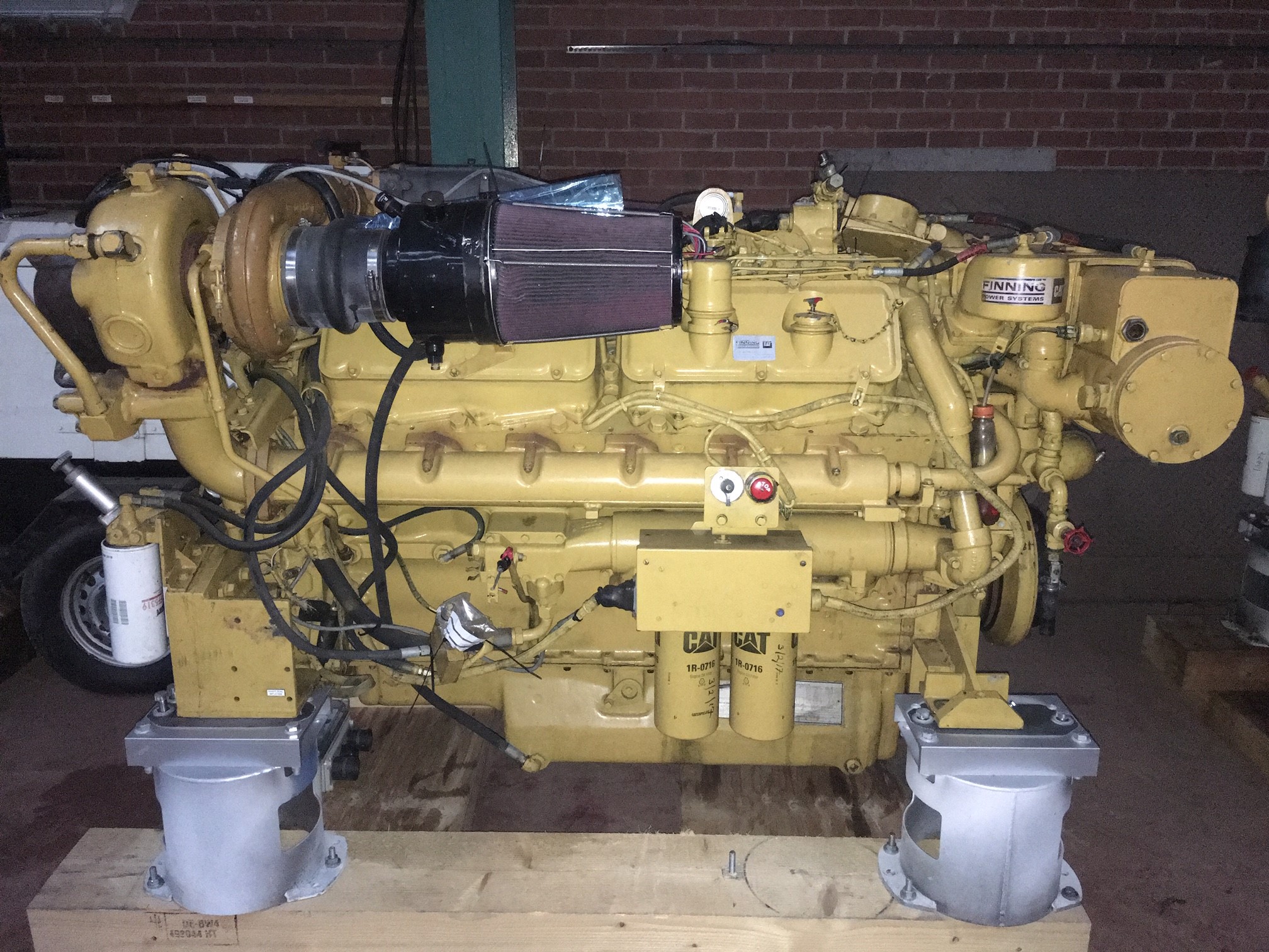 * Caterpillar V12 Marine Diesel Engine A Caterpillar V12 1250HP Marine ...