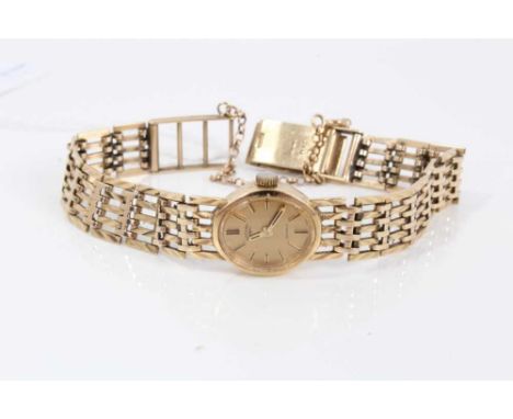 Lady's 9ct gold Rotary quartz wristwatch on 9ct gold braceletCondition report: Gross weight approximately 17.19 grams, not cu
