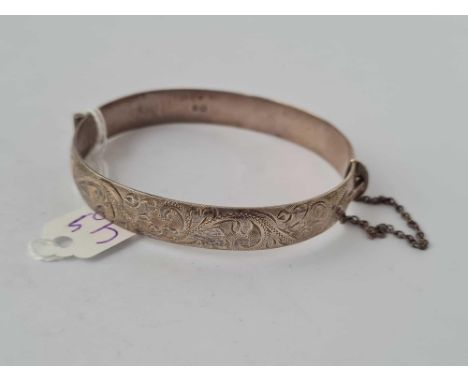 A silver hinged bangle - 27 gms 