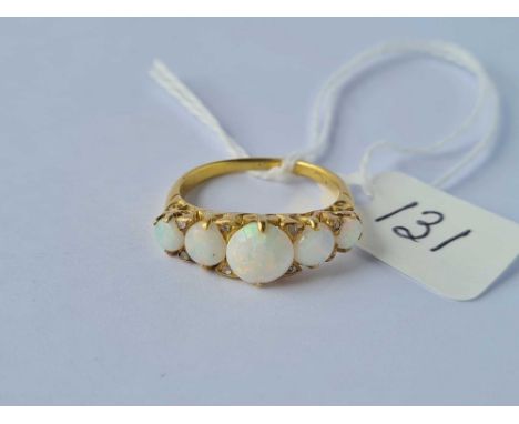 A OPAL AND DIAMOND RING 18CT GOLD SIZE N 1/2 - 4 GMS