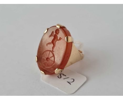 Another intaglio carnelian 9ct ring size K 11g inc