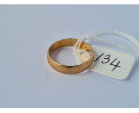 A narrow rose gold band ring 9ct size L - 1.8 gms 
