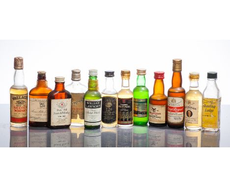 12 ASSORTED BLENDED SCOTCH WHISKY MINIATURES
Includes Seagram's 100 Pipers, Royal Culross 8, The Buchanan Blend, Great Glen, 