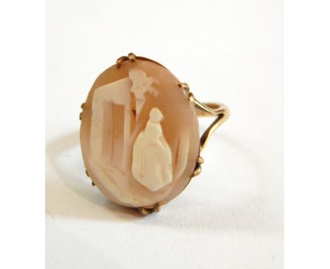 9ct gold and carved shell cameo ring with female figure 