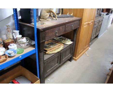 An oak Arts &amp; Crafts type buffet