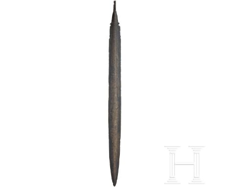 Griffangelschwert aus Bronze, Urnenfelderzeit (Stufe Hallstatt A), Westeuropa, 11. - 10. Jhdt. v. Chr.  Griffangelschwert typ