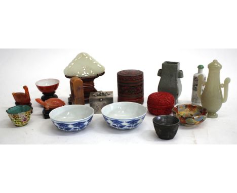 A SMALL GROUP OF ORIENTAL ORNAMENTS to include a carved possibly jade small triangular pierced plaque on stand, a jadeite vas