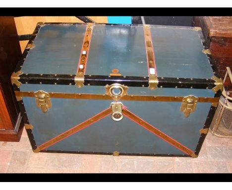 A Christie baggage trunk 