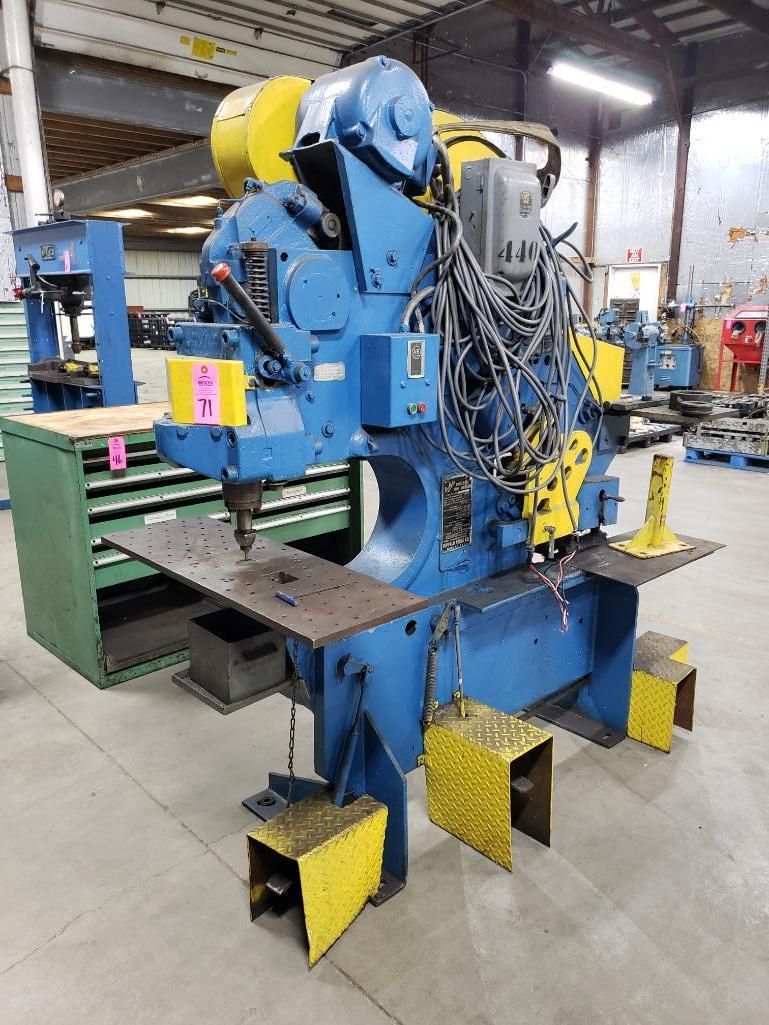 Buffalo No 1/2 Universal Ironworker, 30ton, 1/2