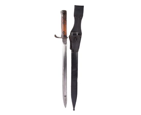 A scarce Imperial German Gottscho bayonet, blade 14.25 in. with broad fullers, Gottscho &amp; Rothgiesser trademark, one piec