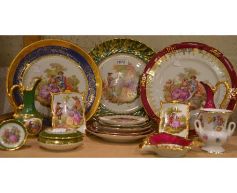 A Limogue porcelain cabinet plate, decorated with a wandering minstrel, others, vases, plaques, trinket boxes, etc (16)