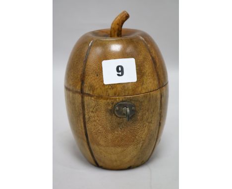 A fruitwood tea caddy H.16.5cm