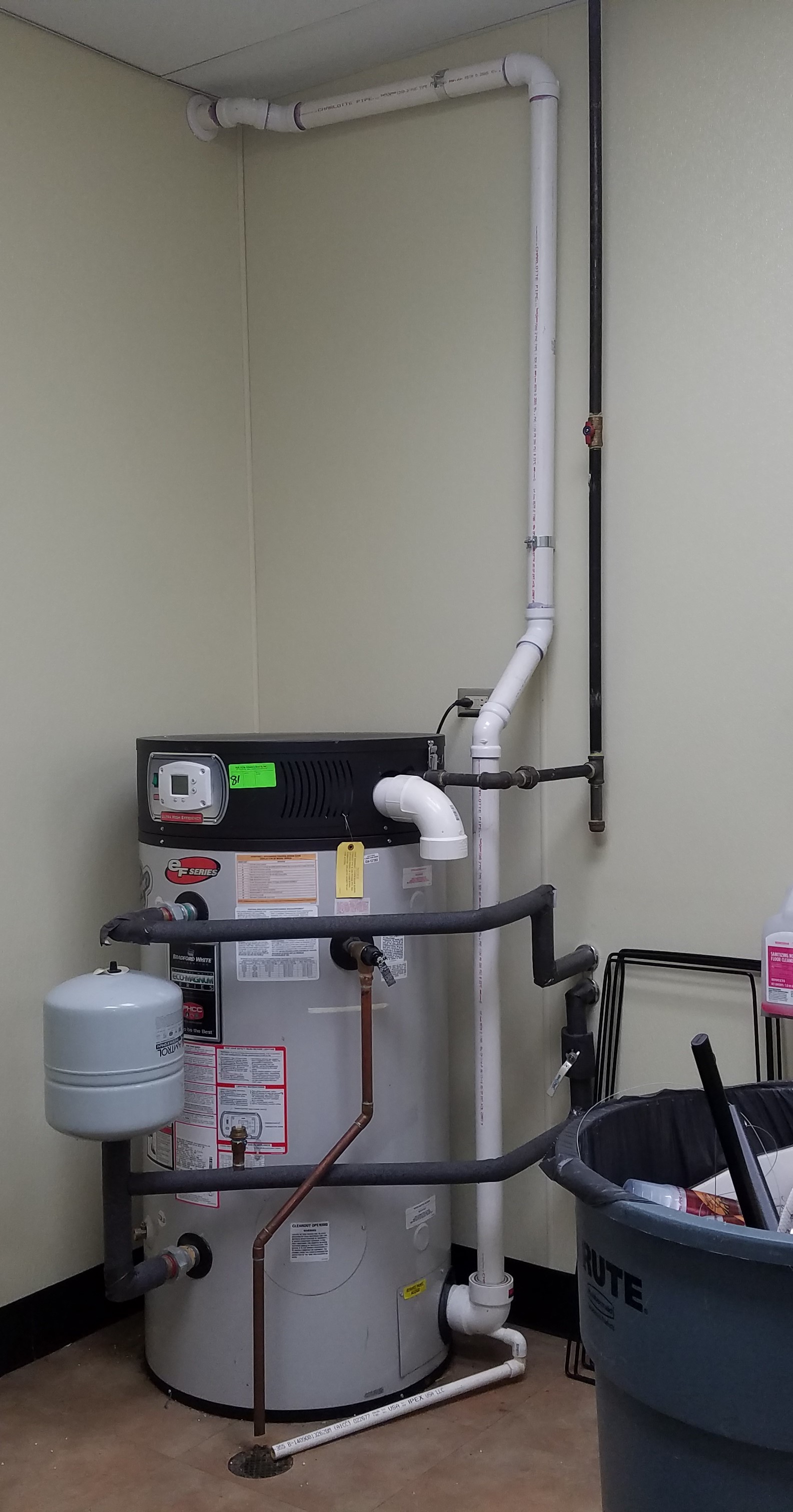 Bradford White EF Series hydro jet commercial hot water heater, gas