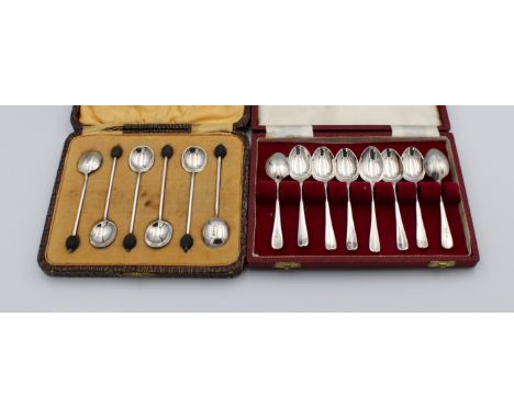 Francis Howard, Sheffield, 1975, 3 5/8in. (9.5cm.) long, weight 2.44 tr.oz., together with a cased set of six silver plate co