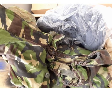 Selection of Army surplus clothing including camoflauge jackets, jumpers etc.