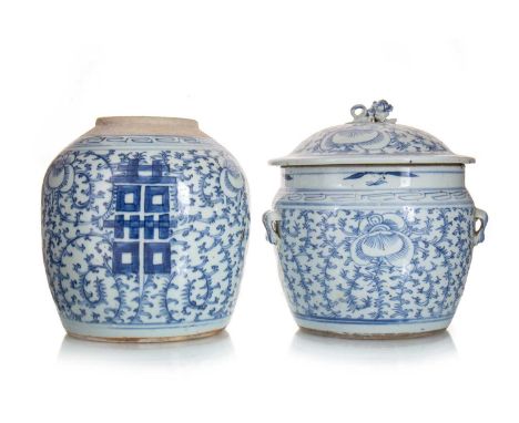 CHINESE LIDDED JAR 20TH CENTURY  the detachable lid with animal finial, the lid and body with floral decoration, along with a
