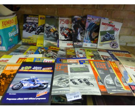 Motor Cycling : Box of 2 wheel programmes mostly &amp; magazines larger A4 scale in GP's, Cadwell Park, Daytona, TT etc (42)