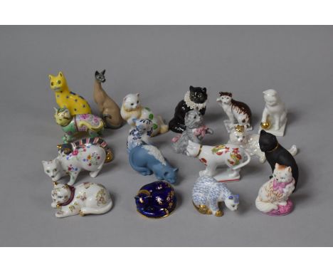 A Collection of Various Ceramic Cat Ornaments to Include Collection of Franklin Mint Examples 