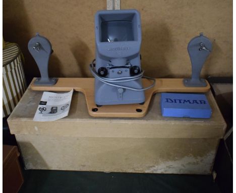 A Vintage Zeiss Ikon Moviscop 8mm Film Editor with Instruction and in Original box 
