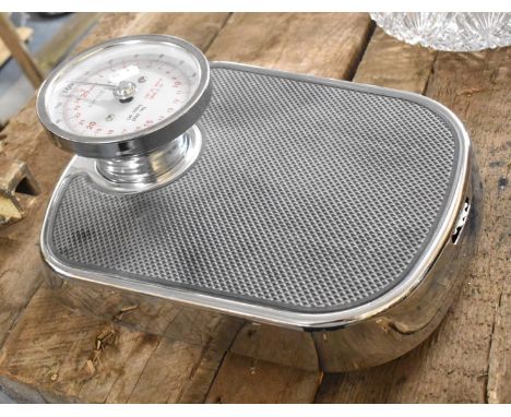 A Set of Scotts of Stow Bathroom Scales 