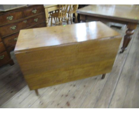 A 19th century oak gate leg table 43ins, height 28ins&nbsp;