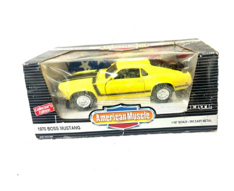 American Muscle 1970 boss mustang 1/18 " scale die cast metal in original box 