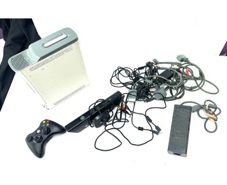 XBOX 360 gaming console with control, leads, adapters, one jammed re set button and no power lead. 