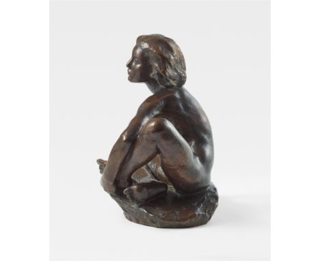 Georg Kolbe, Sitzende (Sitzendes Mädchen, Hockendes Mädchen)Bronze. Höhe 43,5 cm. Rückeitig unten mit dem Monogramm 'GK' und 